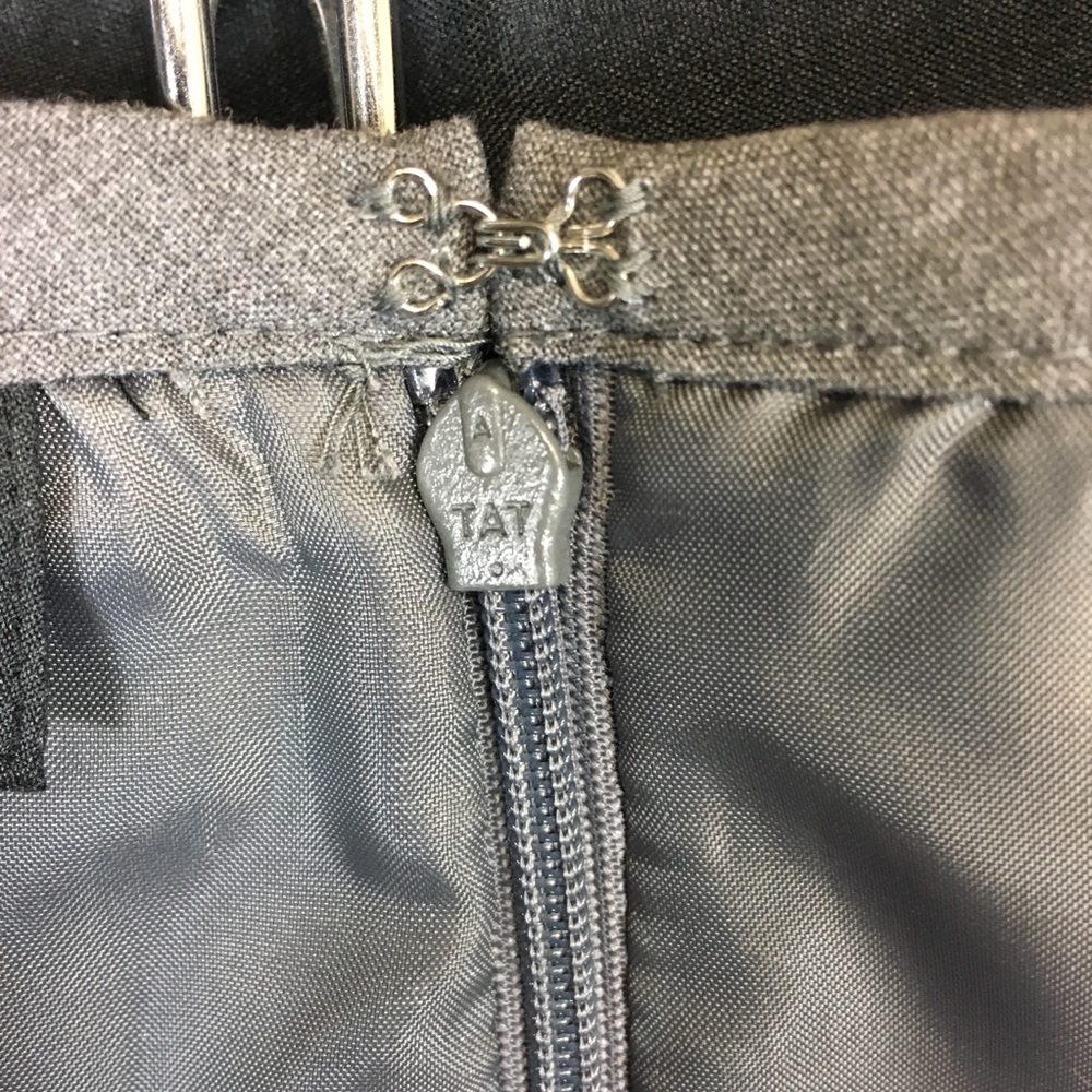 ✔️SOLD✔️NINE WEST NWT Grey Business Casual Skirt - Picture 6 of 8